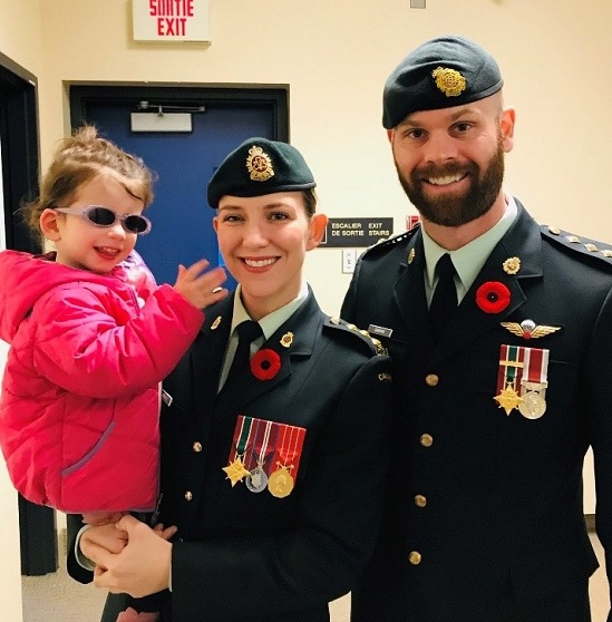 Military couple normalizes receiving support from community
